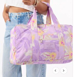 Keep It Light Weekender Makana  NWT